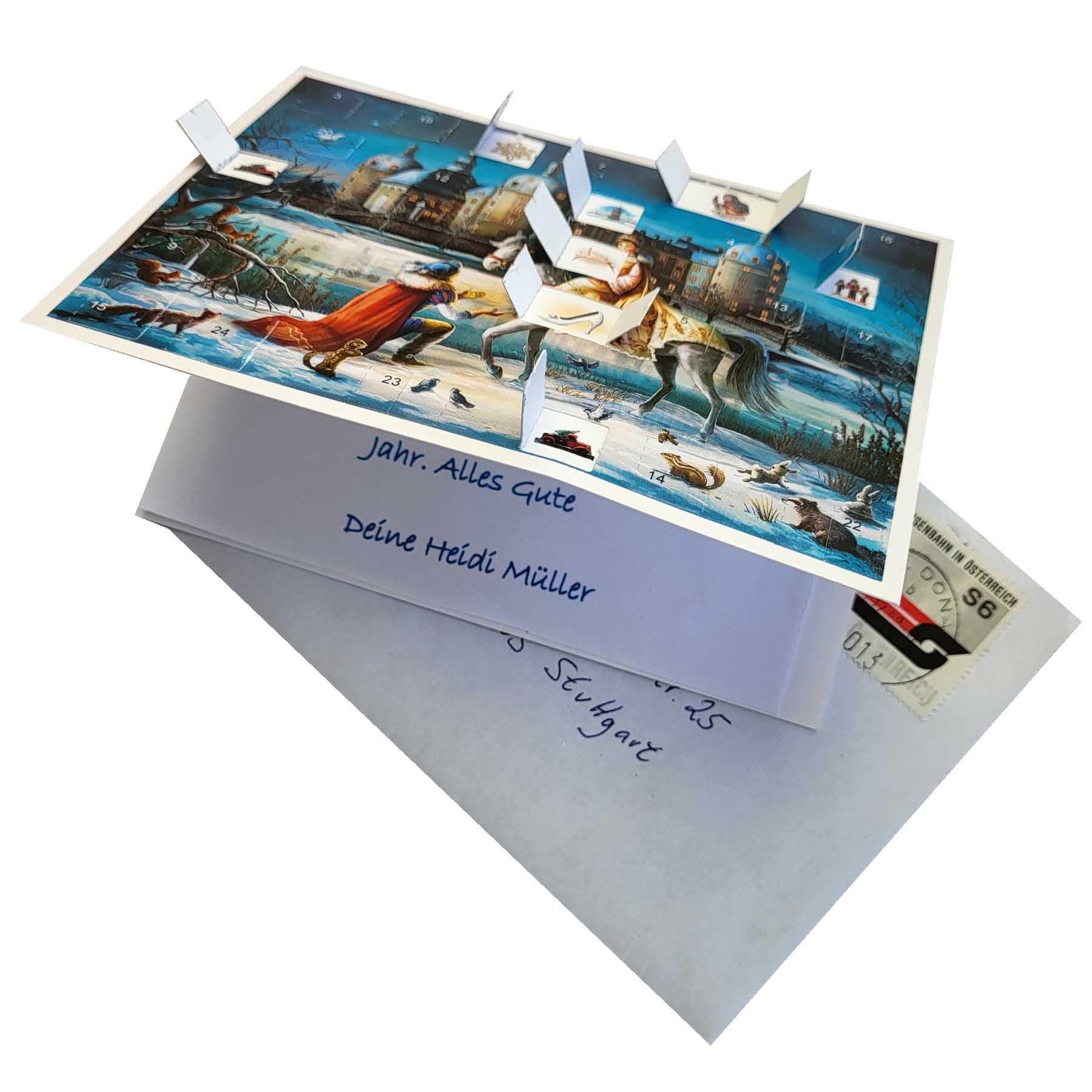 Postkarten-Adventskalender mit geöffneten Türchen