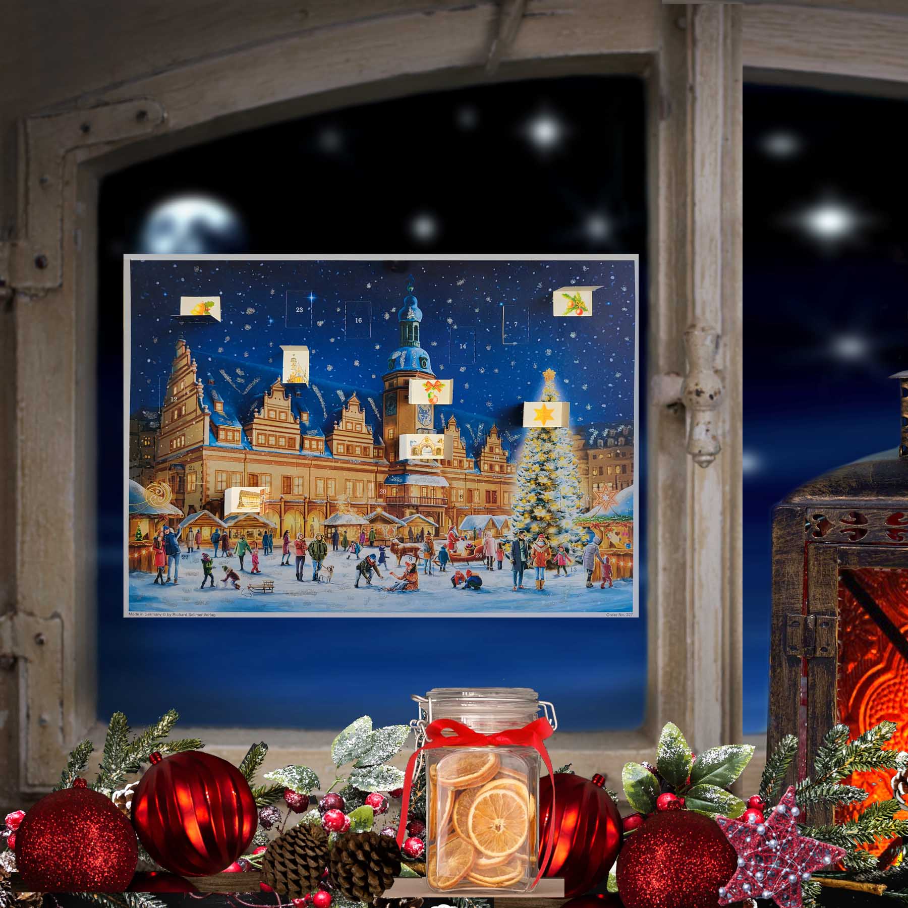 Adventskalender Leipzig Rathaus am Fenster hängend